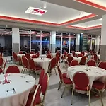 Kompleksi Cfn Hotel