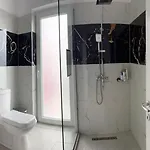 Kompleksi Cfn Hotel