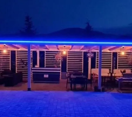 Kompleksi Cfn Albania Ξενοδοχείο *