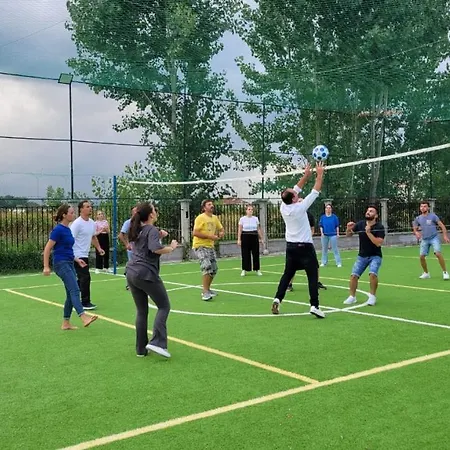 Kompleksi Cfn Albania Bucimas