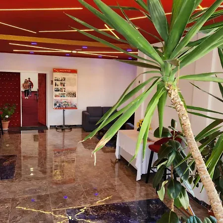 Kompleksi Cfn Hotel