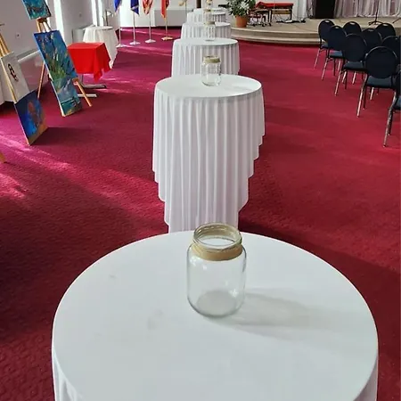 Kompleksi Cfn Albania Ξενοδοχείο *