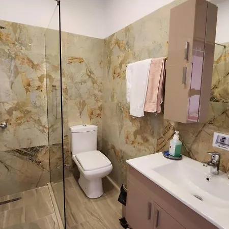 Kompleksi Cfn Albania *