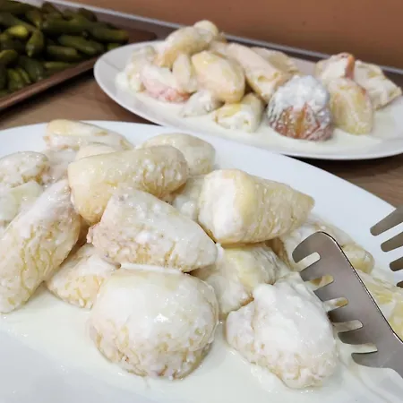 Kompleksi Cfn Albania * Bucimas