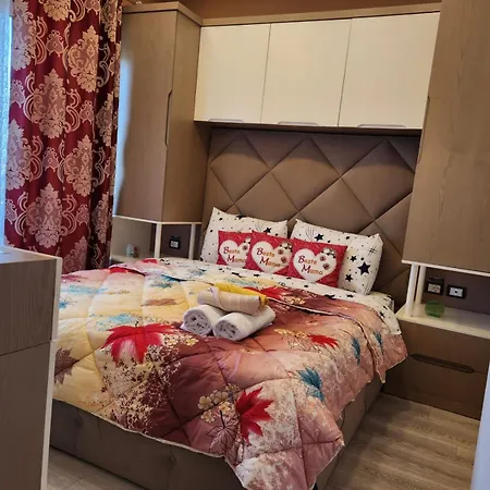 Kompleksi Cfn Albania Ξενοδοχείο