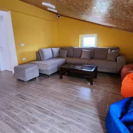 Kompleksi Cfn Albania Bucimas