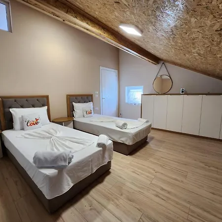 Hotel Kompleksi Cfn Albania *