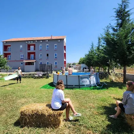 Kompleksi Cfn Albania Bucimas