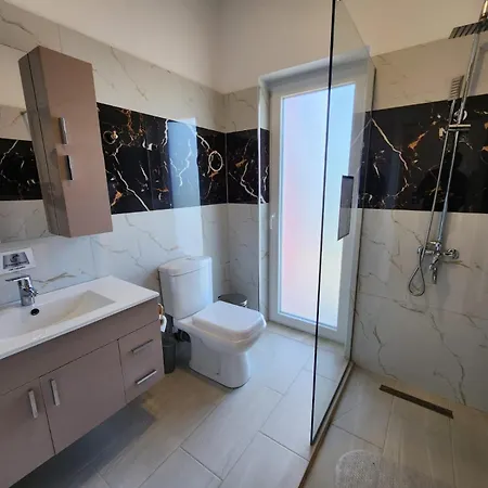 Kompleksi Cfn Albania