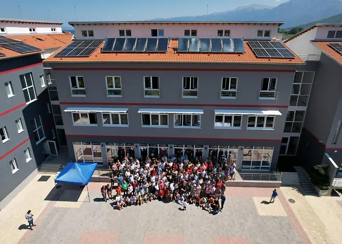 Kompleksi Cfn Albania Bucimas